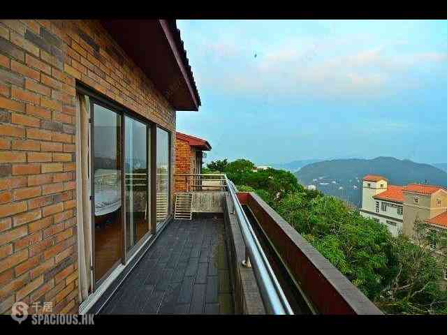 The Peak - Orient Crest 12