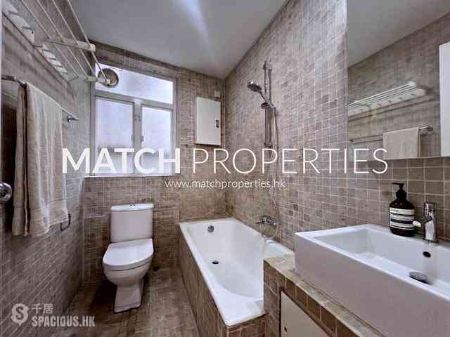 Mid Levels West - Hing Wah Mansions 10