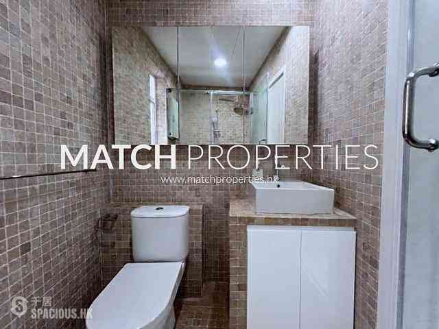 Mid Levels West - Hing Wah Mansions 11