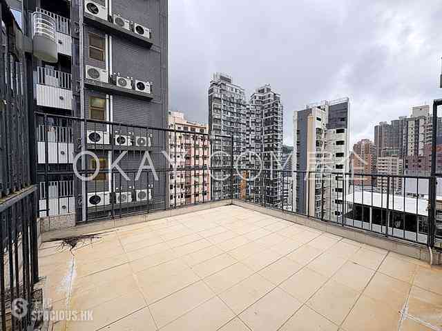 Sai Ying Pun - Wing Cheung Building 02