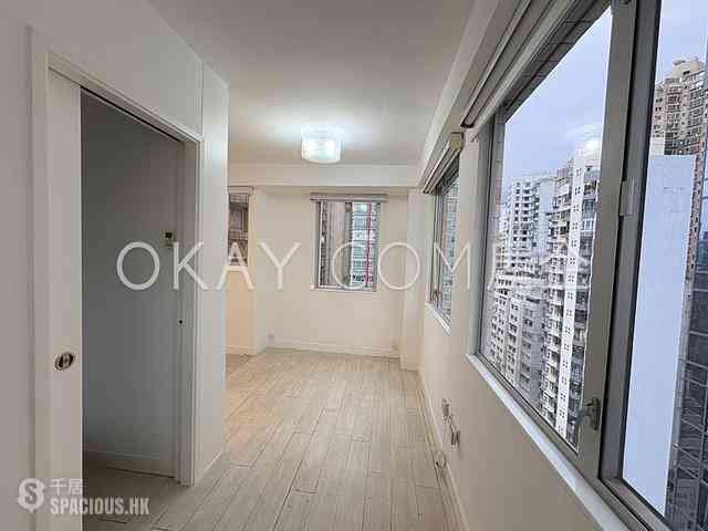 Sai Ying Pun - Wing Cheung Building 04