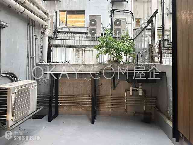 上环 - 荷李活道256-258号 01