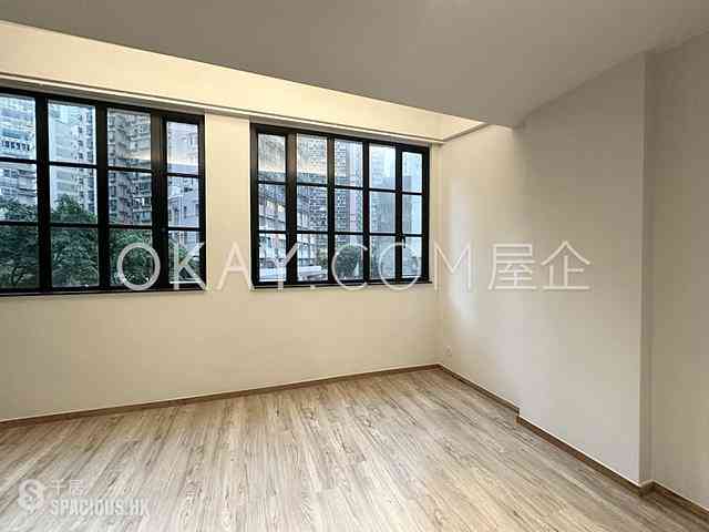 上环 - 荷李活道256-258号 03