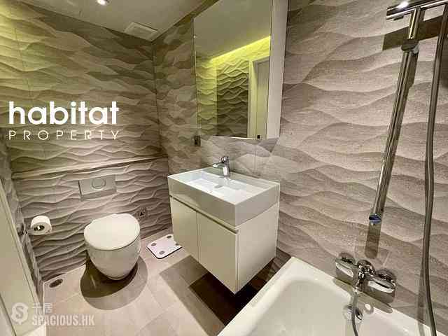 Mid Levels Central - Elegant Terrace 09