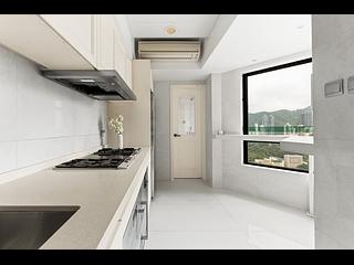 Leighton Hill - The Leighton Hill Block 1 07