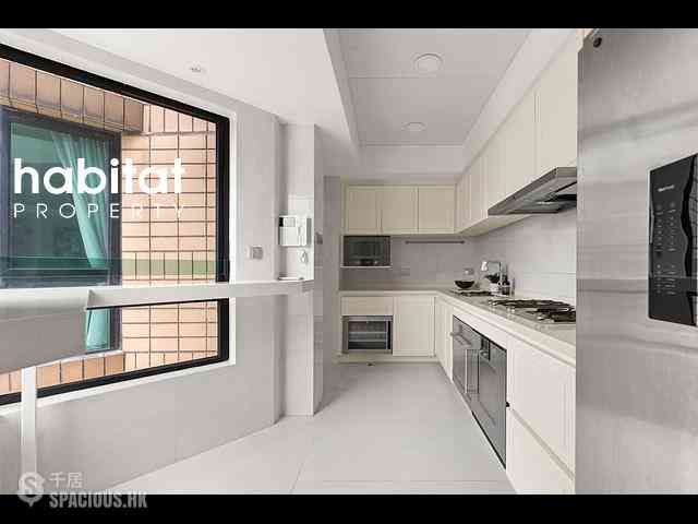 Leighton Hill - The Leighton Hill Block 1 08