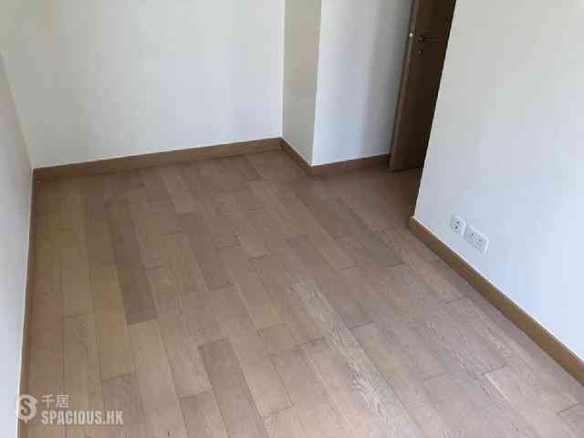Sai Ying Pun - Island Crest 11
