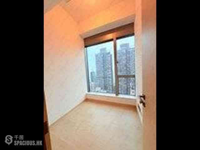Sai Ying Pun - Upper Manor 05