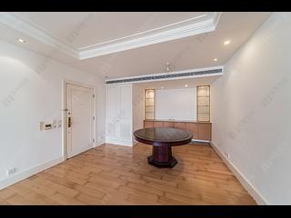 Mid Levels Central - Wealthy Heights 03