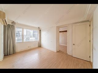 Mid Levels Central - Wealthy Heights 06