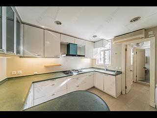 Mid Levels Central - Wealthy Heights 10