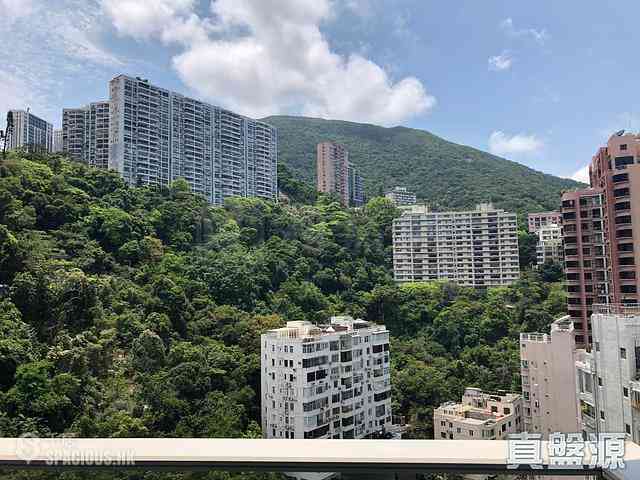 Happy Valley - The Altitude 01