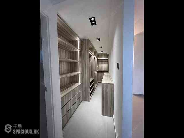 Mid Levels Central - Tregunter Tower 3 06