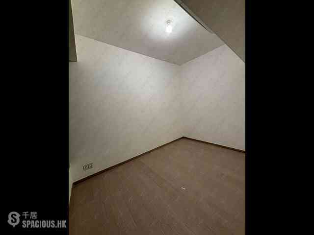 Wong Chuk Hang - The Southside Phase 3C Blue Coast II Tower 5 03