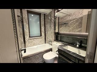 Wong Chuk Hang - The Southside Phase 3B Blue Coast Tower 1B 09