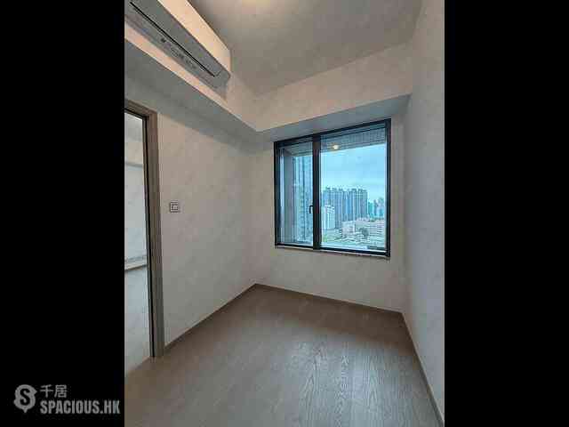 Wong Chuk Hang - The Southside Phase 3C Blue Coast II Tower 5 03