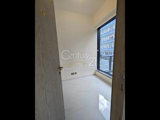 Sai Ying Pun - The Queens 07