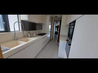 Discovery Bay - Discovery Bay Phase 14 Amalfi Amalfi One 13