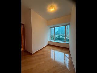 Tung Chung - Coastal Skyline Phase 4 Le Bleu Deux Block 1 06