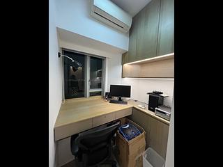 Tung Chung - Coastal Skyline Phase 3 La Rossa Block Block A (Block 7) 02