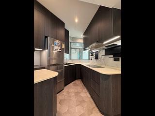 Tung Chung - Coastal Skyline Phase 3 La Rossa Block Block A (Block 7) 04