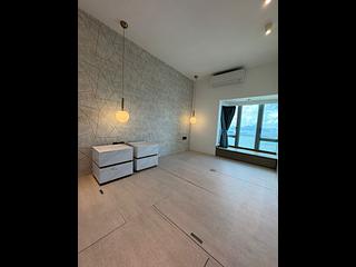 Tung Chung - Coastal Skyline Phase 3 La Rossa Block Block A (Block 7) 07