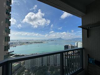 Tung Chung - Coastal Skyline Phase 3 La Rossa Block Block A (Block 7) 11