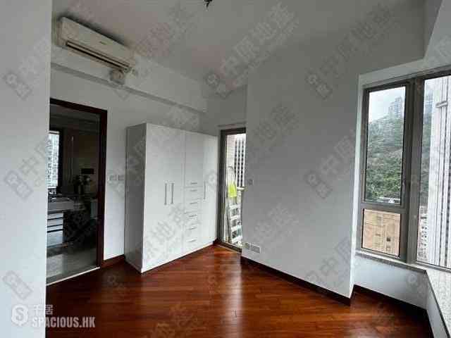 Wan Chai - The Avenue Phase 2 05