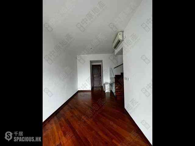 Wan Chai - The Avenue Phase 2 07