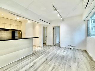 Soho - Caravan Court 02