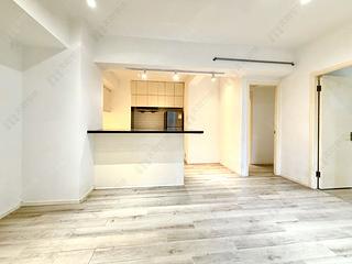 Soho - Caravan Court 03
