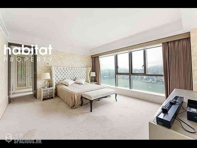 West Kowloon - The Harbourside 11