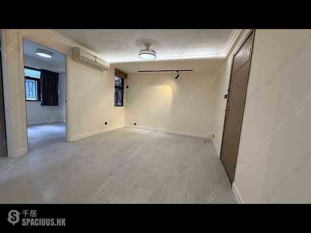 Wan Chai - Rialto Building 01