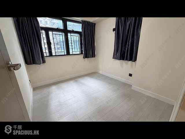 Wan Chai - Rialto Building 04