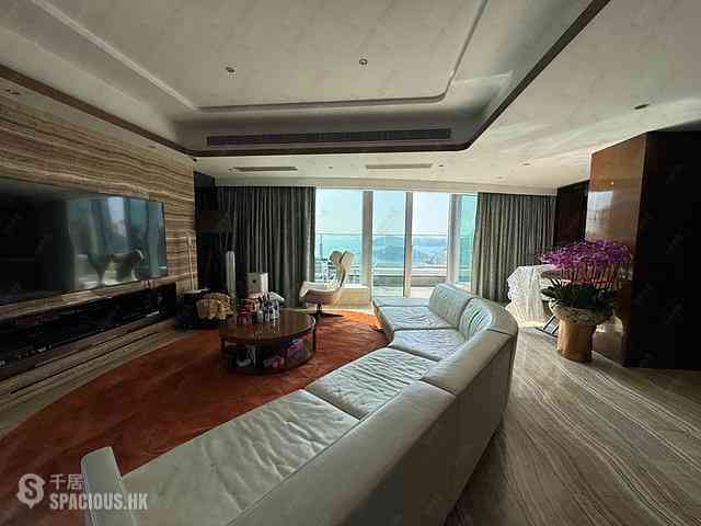 Wong Chuk Hang - Marinella Block 3 01