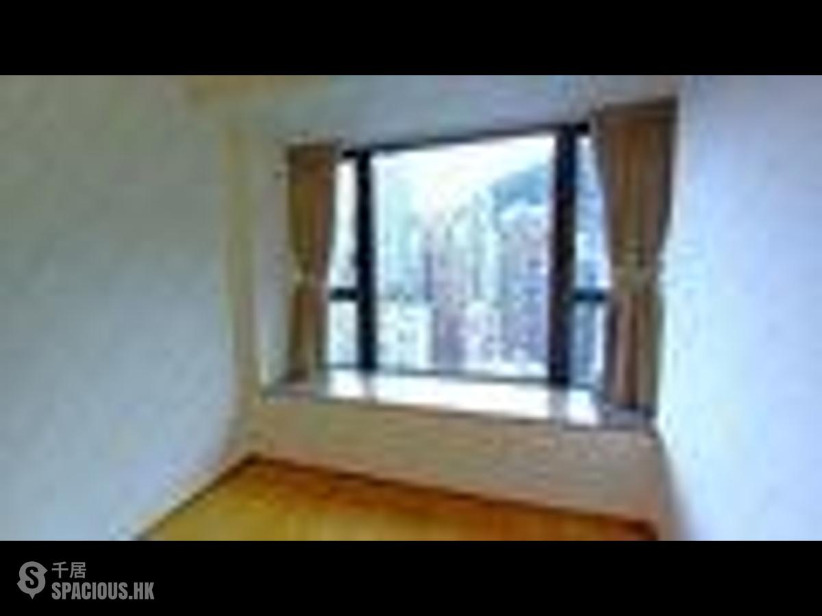 Mid Levels West - Alassio 01