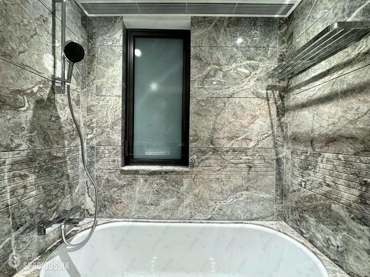 Wong Chuk Hang - The Southside Phase 3B Blue Coast Tower 2B 01