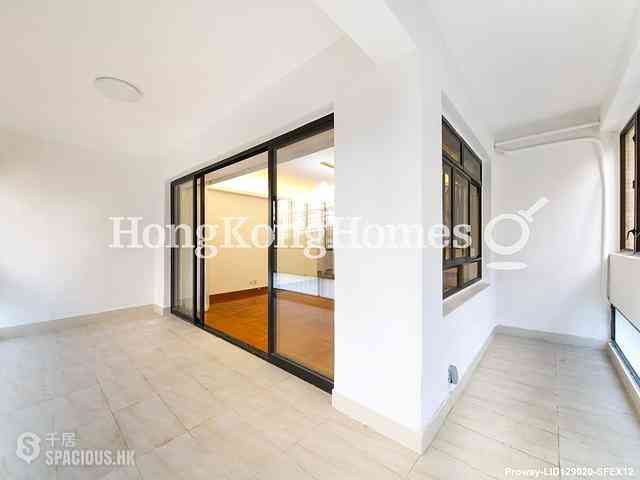 Happy Valley - 9, Broom Road 04