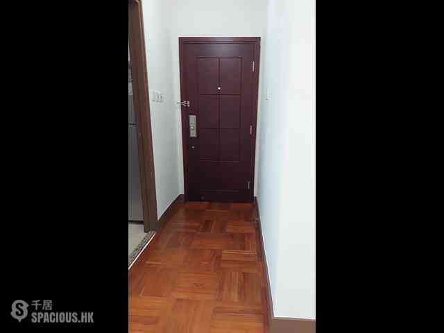 Shau Kei Wan - Perfect Mount Gardens Block D 04