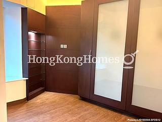 Mid Levels Central - Hillsborough Court 03