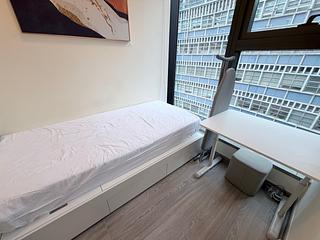 Sai Ying Pun - The Queens 05