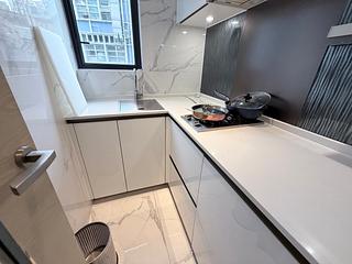 Sai Ying Pun - The Queens 10