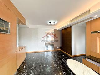 Soho - Centrepoint 02
