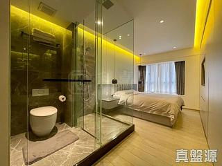 Mid Levels Central - Elegant Terrace 03