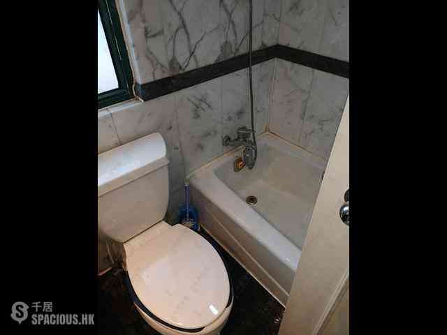 Mid Levels West - Peaksville Block 2 03