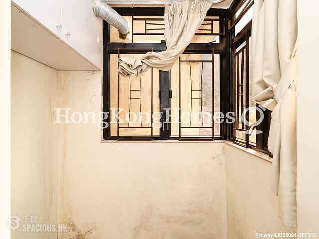 Mid Levels Central - Elegant Terrace 12