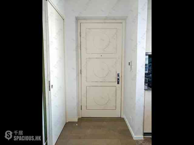 Soho - The Pierre 13