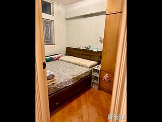 Tseung Kwan O - Beverly Garden Block 2 03
