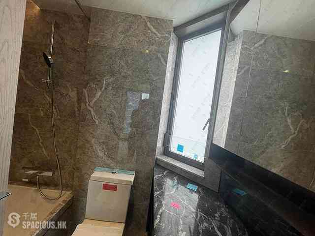 Wong Chuk Hang - The Southside Phase 3C Blue Coast II Tower 5 05