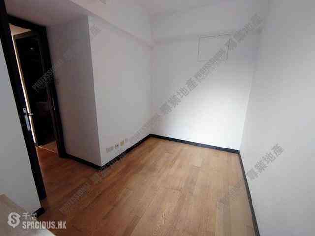 Sai Ying Pun - Centre Place 10